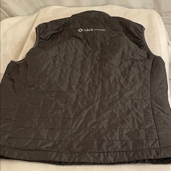 Patagonia Dark Gray Quilted Vest - Picture 6 of 6